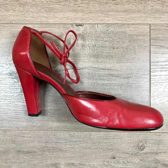 SOLD 50% Off Sale! ENZO ANGIOLINI • Leather Heels - Picture 3 of 13